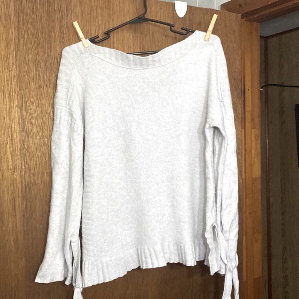 Lucky brand eggshell sweater size small.